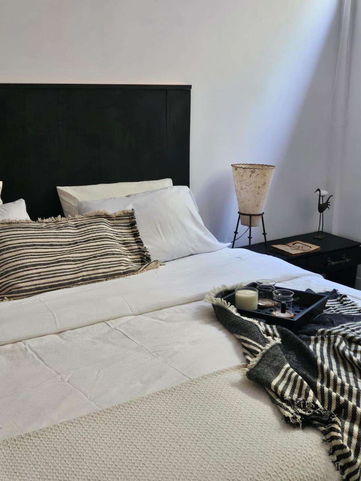 Las Glicinas Boutique Apartments โกโลเนีย เดล ซากราเมนโต ภายนอก รูปภาพ